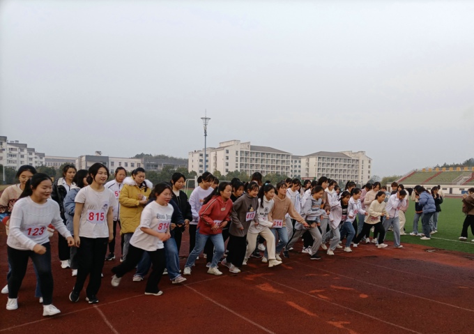 1639450631361605.jpg 学校4.jpg