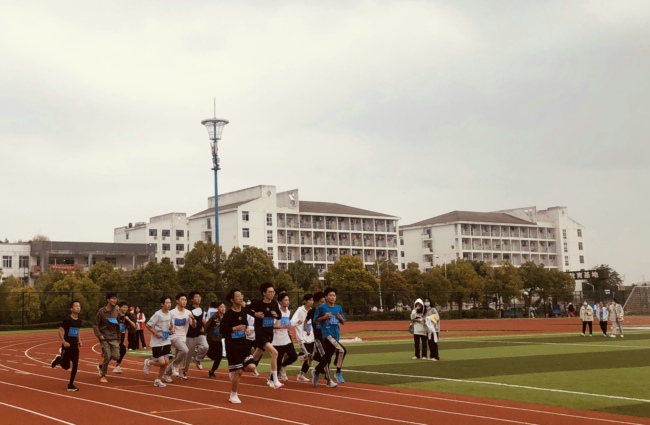 1667203805410118.jpg 比赛.jpg