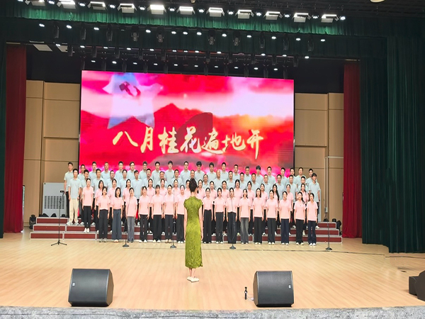 威廉希尔足球官网成功举办第三届“移动杯”大学生合唱比赛